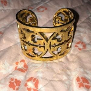 Show your Tory Burch love with this bangle